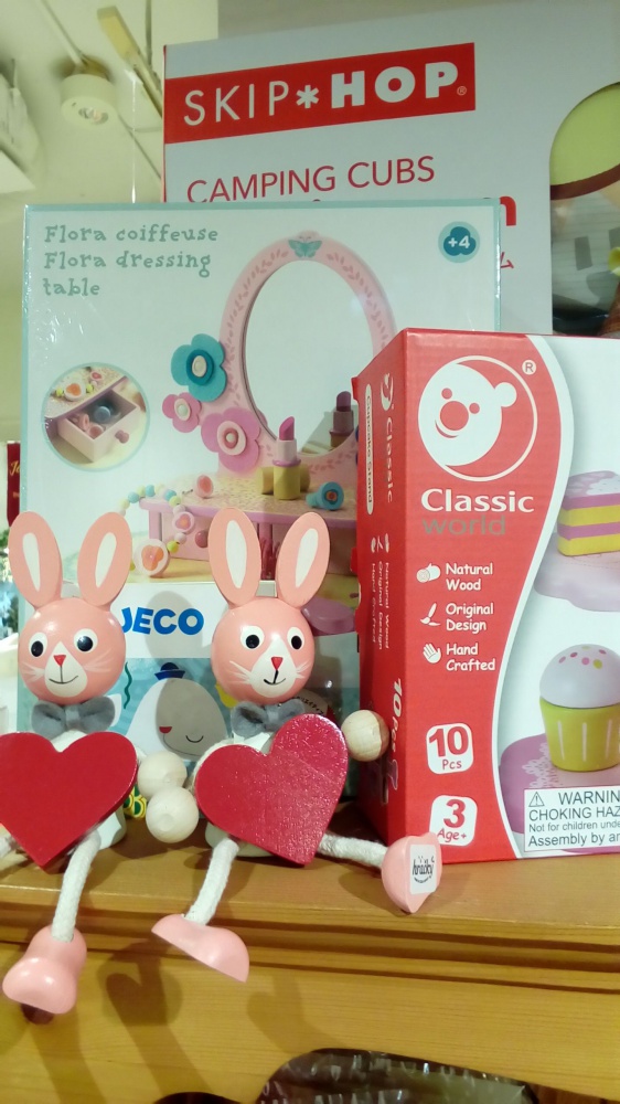 1542167033030856942653